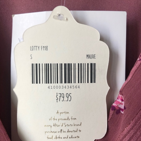 NWT Altar’d State Woman’s Surplice Neckline Floral Dress - Picture 9 of 9